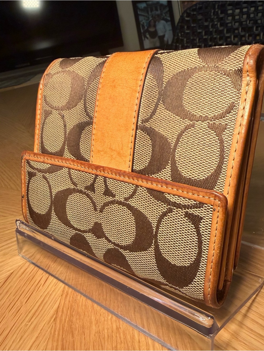Coach Vachetta Leather Signature Canvas Trifold Wallet - Picture 4 of 16